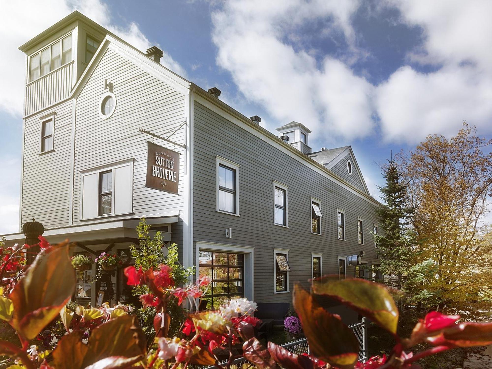 Auberge Sutton Brouerie Ngoại thất bức ảnh
